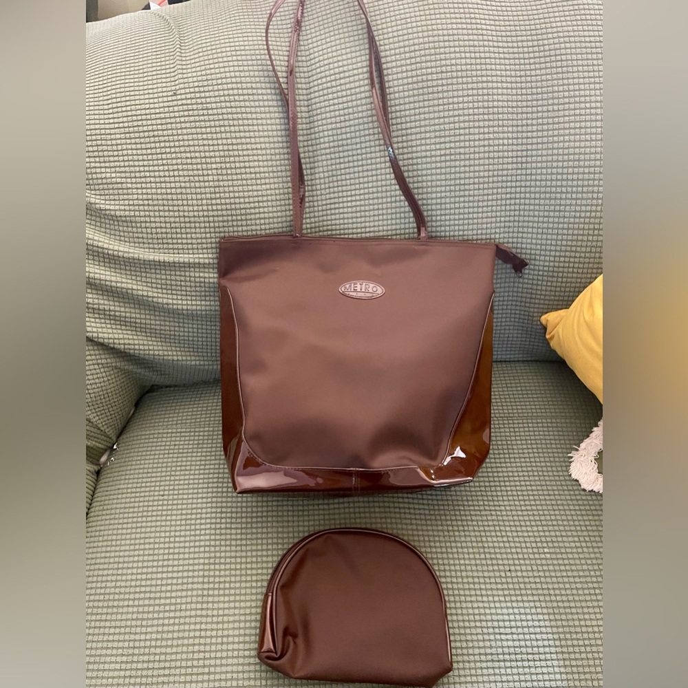 Metro Gear Deep Brown Tote Bag with Matching Cosmetic Pouch. Patent Faux Leather